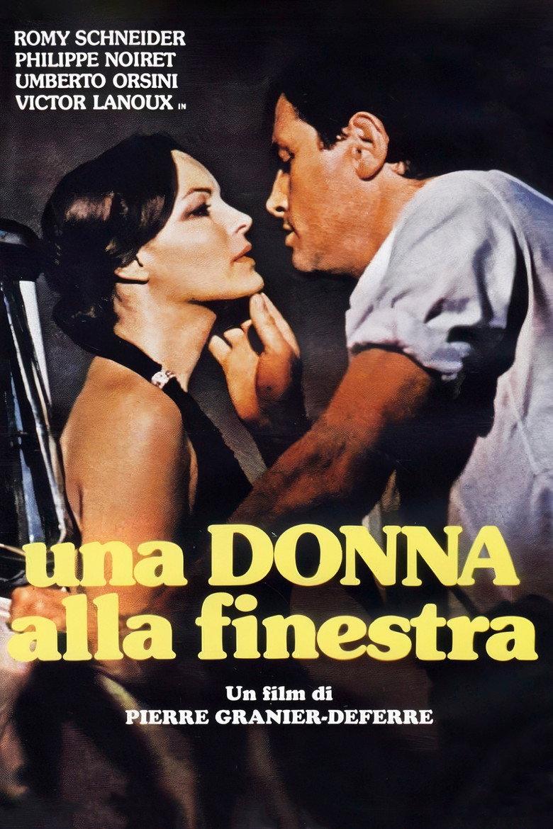 Una donna alla finestra