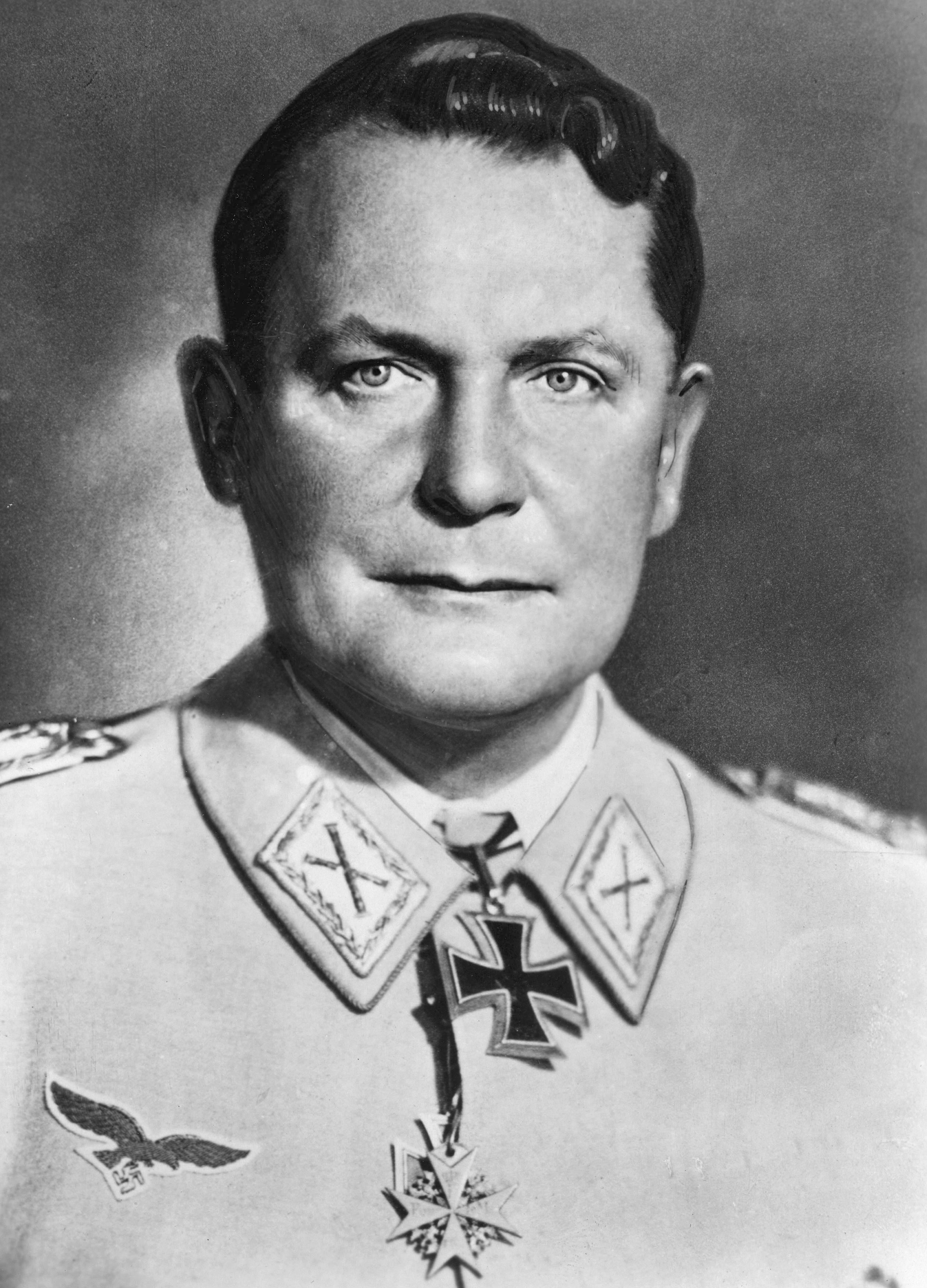 Hitler e Goering: la grande razzia