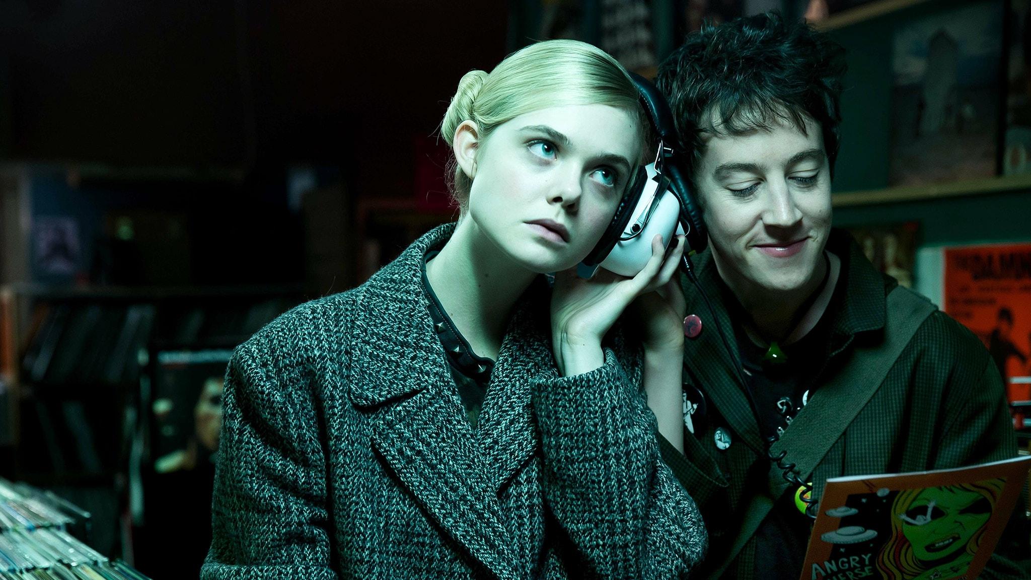 La ragazza del punk innamorato