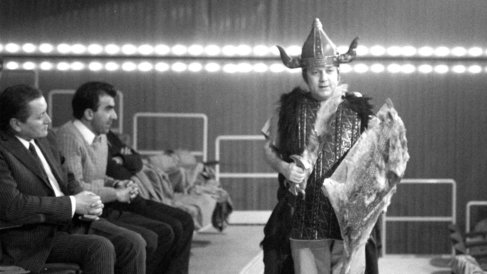 È tutto falso. Paolo Villaggio: teatro, cabaret e tv
